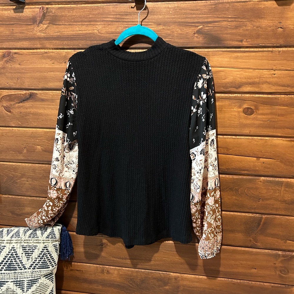 Women’s dressy top